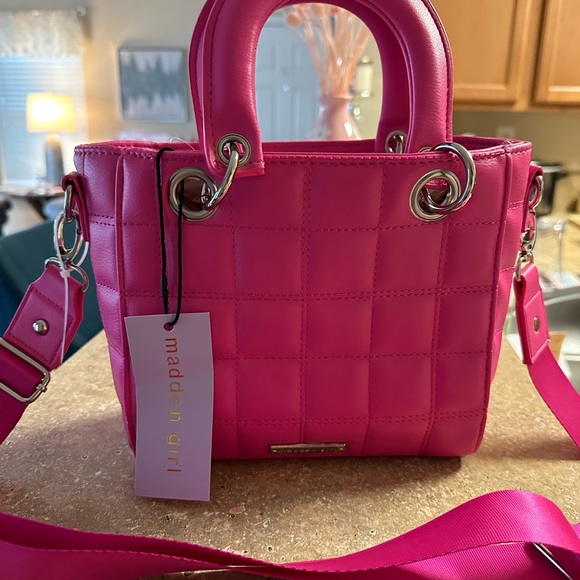 MADDEN GIRL Fuchsia Pink puffer tote - Picture 1 of 4